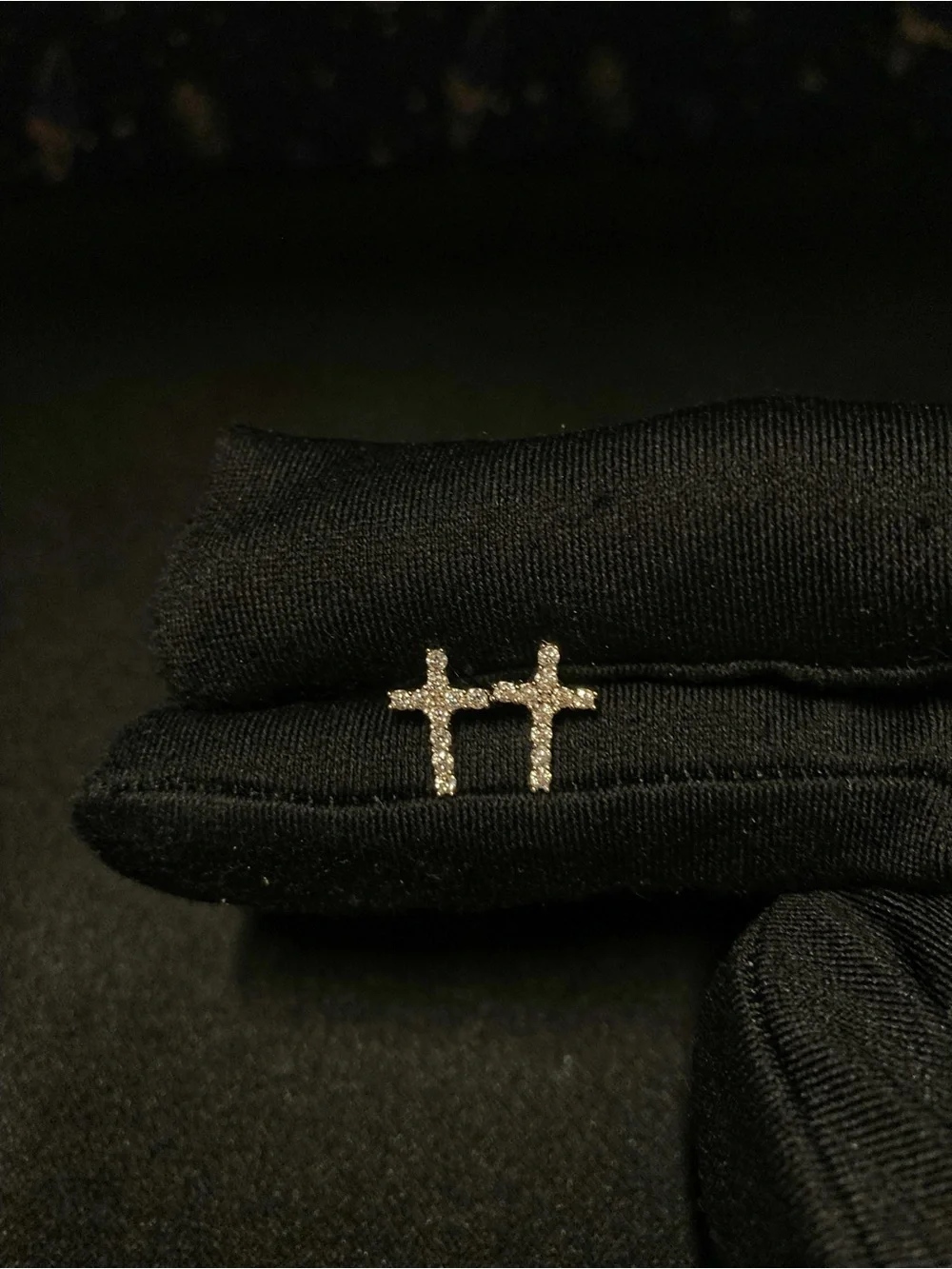 ✨ BRAND NEW 925 STERLING SILVER MOISSANITE CROSS EARRINGS ✨
